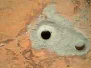 «Кьюриосити» пробурил поверхность Марса