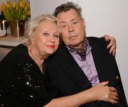 У Караченцова отказала левая часть тела