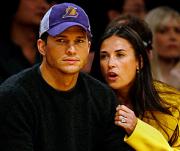 Деми Мур согласилась на развод