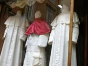 Готовы одежды для нового Папы Римского