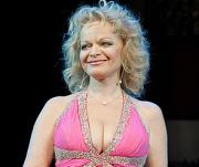 Лариса Долина прощается со сценой