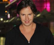 Витас на иномарке сбил девушку в Москве