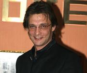 Домогаров признался, почему бьет своих женщин