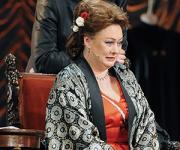 Мария Аронова воспитывает дочь по телефону