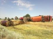 В Курском районе на трассе перевернулся грузовик с нефтью