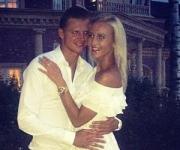 Ситцевая свадьба Бузовой и Тарасова