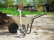 Полицейский заставил трех граждан Узбекистана облагораживать территорию отдела МВД