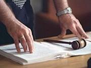 В Ставрополе предприниматель пытался дать взятку судебному приставу