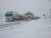 На Ставрополье из-за непогоды закрыты для транспорта восемь участков автодорог