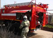 Пожарные спасли человека, отравившегося продуктами горения