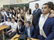 Для выпускников Ставрополья прозвенел последний звонок