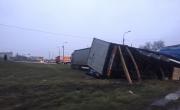 В Невинномысске перевернулся грузовик