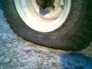 В Минводах пьяные хулиганы прокололи шины автомобилей местных жителей