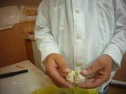 На Ставрополье сотрудники колонии изъяли в кондитерских изделиях около 20 сим-карт